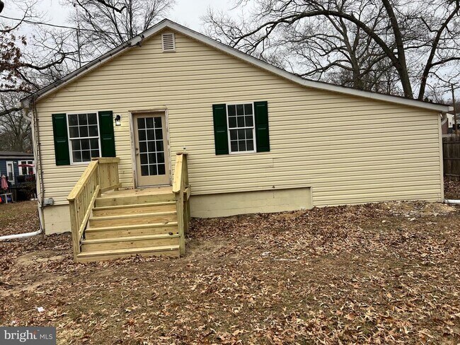 Photo - 7967 Foster Ave
