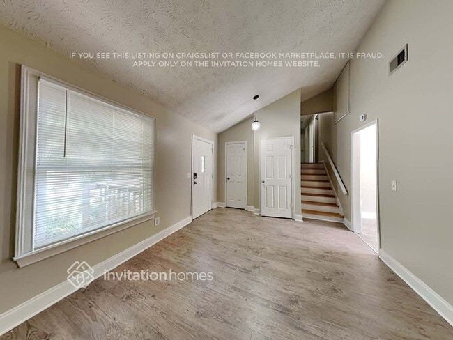 Photo - 3191 Grand Central Dr