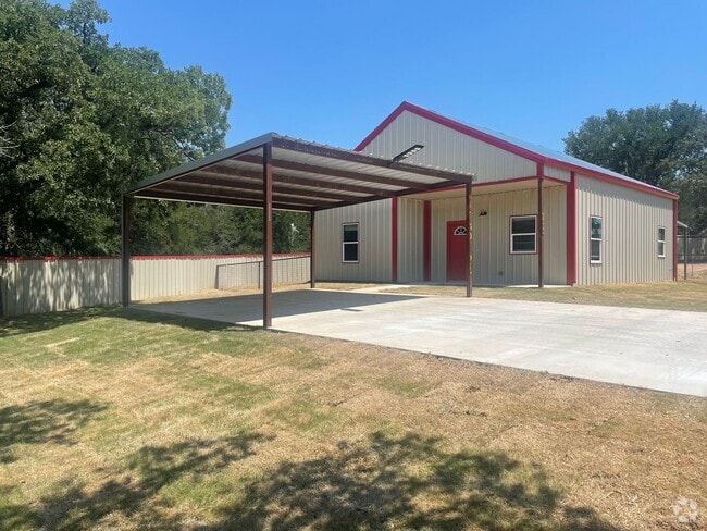 Building Photo - Longhorn Ranch-Barndo Community-Half Acre ... Rental