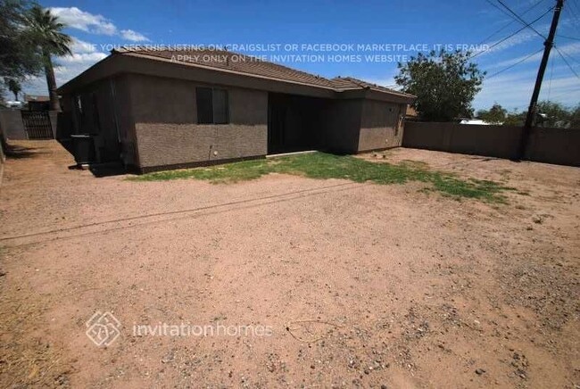 Photo - 1645 E Illini St