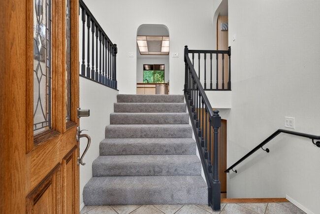 Photo - Mid-Century Gem with Hot Tub, Large Deck, and Bonus Rooms in Issaquah – 4 Bed, 3 Bath, 2,940 Sq Ft