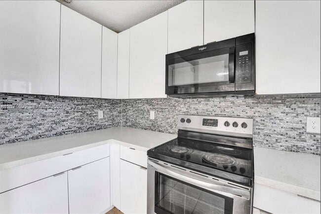 Photo - 1154 NW 103rd St Unit 1