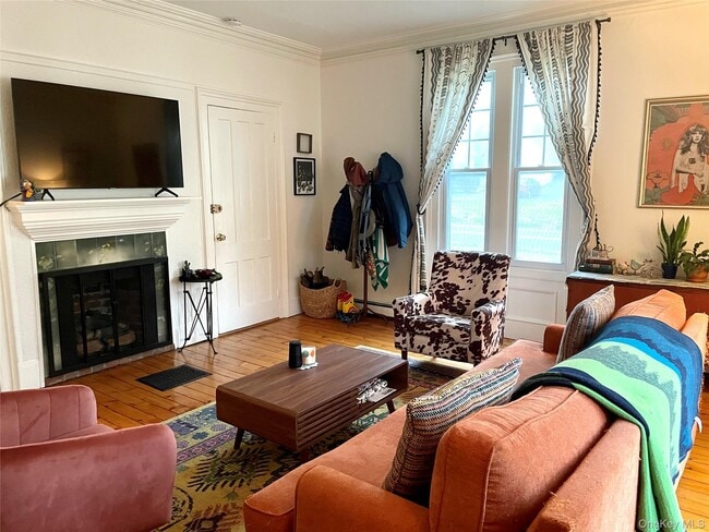 Photo - 90 Innis Ave