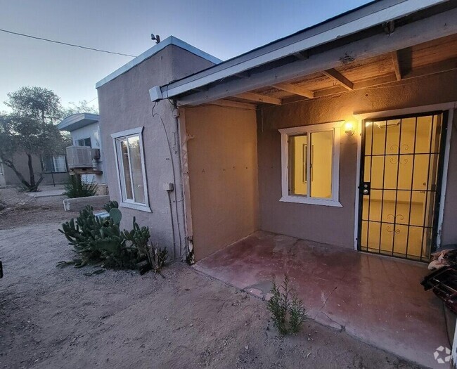 Building Photo - 6746 Adobe Rd Unit 15 Rental