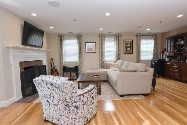 Photo - 21 Main St Unit D