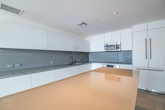 Photo - 88 SW 7th St Unit 1004