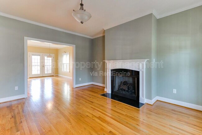 Photo - 710 N 1st St