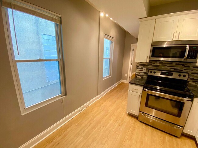 Photo - 2120 E Fayette St Unidad 2