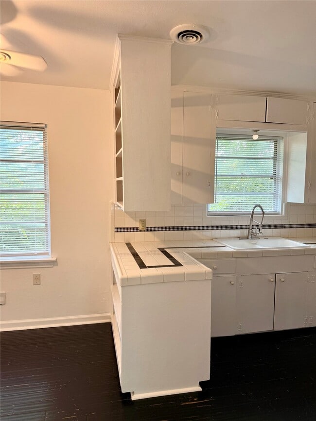 Photo - 7018 Alder Dr