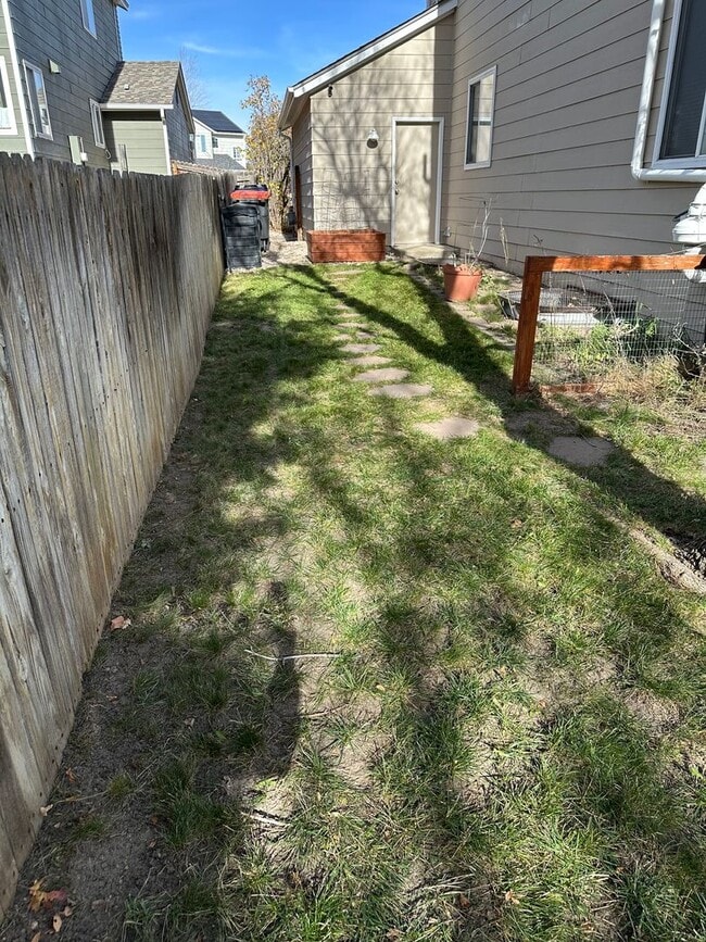 Photo - Beautiful 5B home in Erie Available January 2026 !