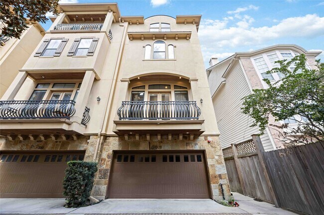 Photo - 328 Bomar St