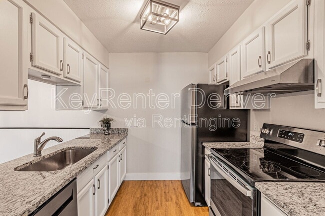 Photo - 7665 E Eastman Ave Unidad A103