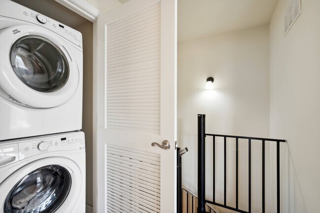 Photo - 2129 N 17th St Unit B