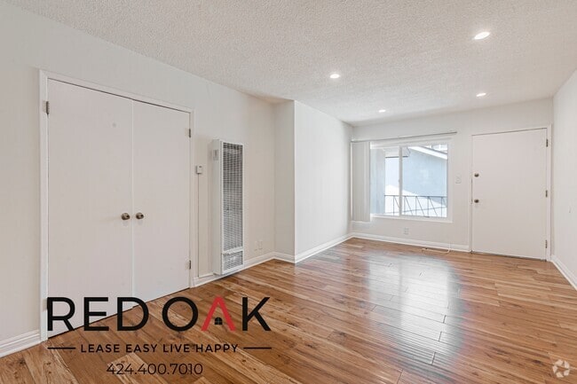 Building Photo - 917 Fedora St Unit 10 Rental