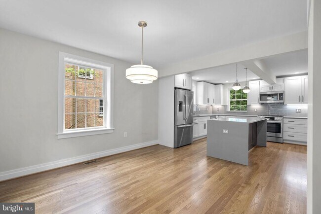 Photo - 4633 Rockwood Pkwy NW