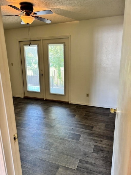 Photo - 151 Boone St Unidad G104