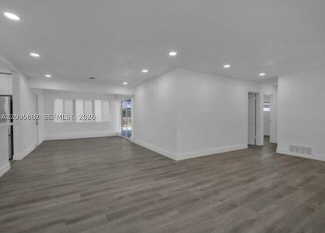 Photo - 3811 NW 6th St