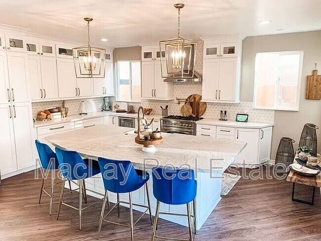 Photo - 15410 S 17th Ln