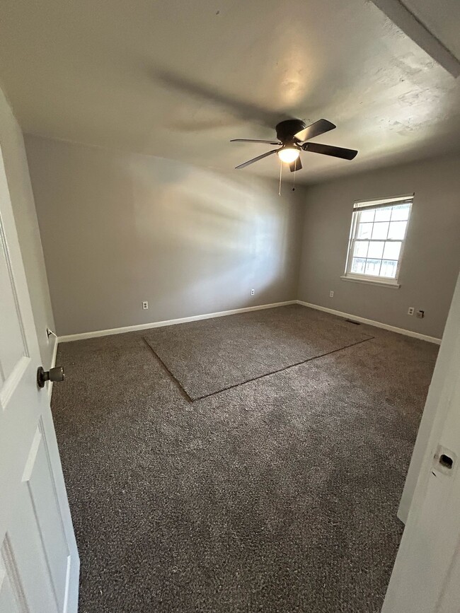 Photo - 406 Missionary Ave