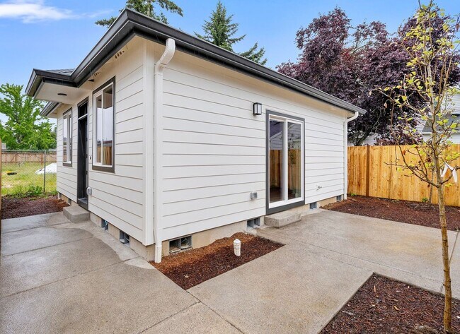 Building Photo - Beautiful New Construction 2-Bedroom Home with Private Fenced Yard and Designer Finishes Unit #B