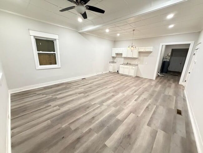 Photo - 1701 Ave I