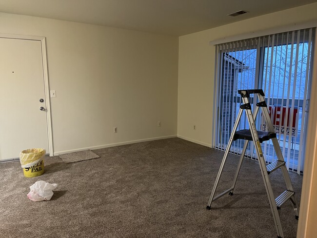 Building Photo - 34630 Clarkson Dr W Unit #54