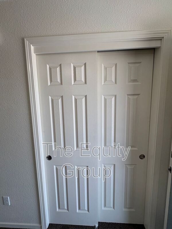 Photo - 2106 W Lark Ave