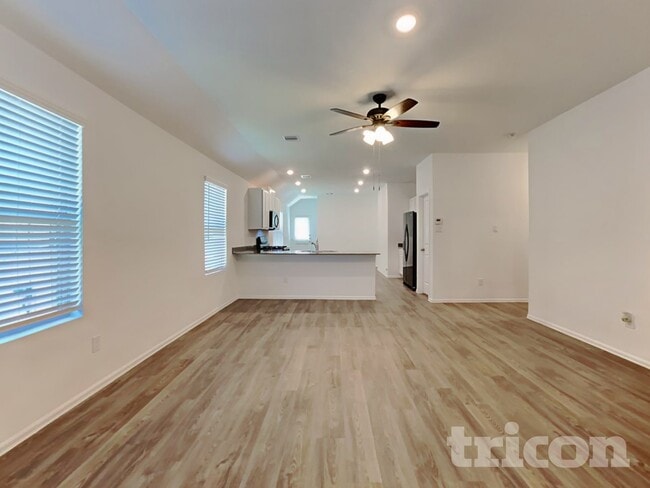 Photo - 210 Pine cavern dr