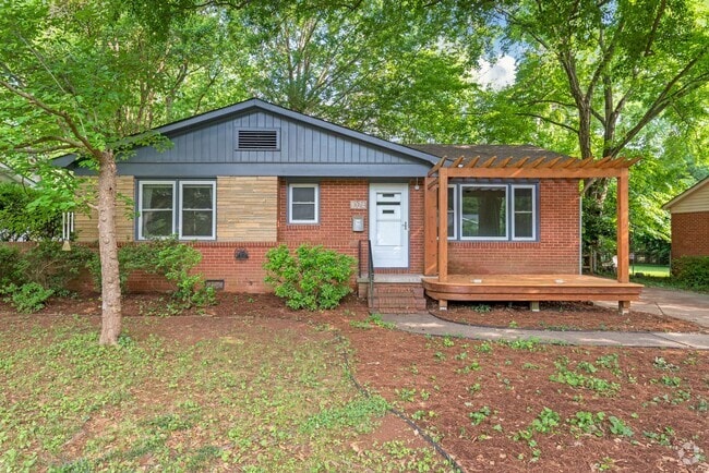 Building Photo - Beautiful Brick Ranch in Oakhurst! Rental