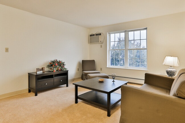 Residences at Summit Pointe