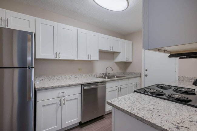 Building Photo - Esplanade at City Park Rental