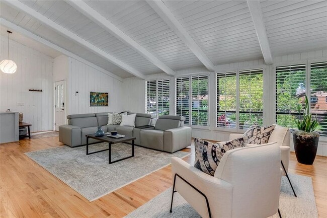 Photo - 315 Sweet Bay Ave