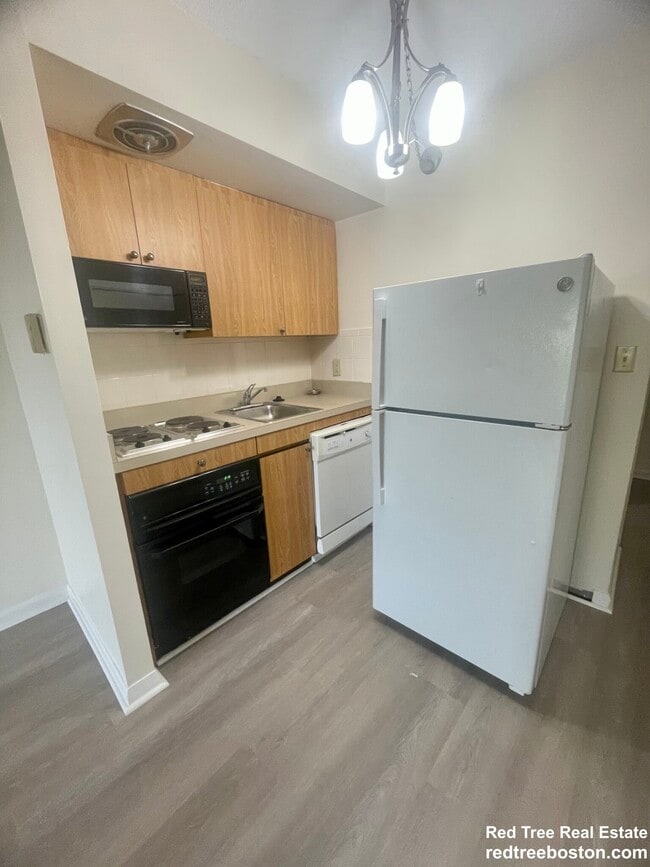 Building Photo - 385 Massachusetts Ave Unit 55 Rental