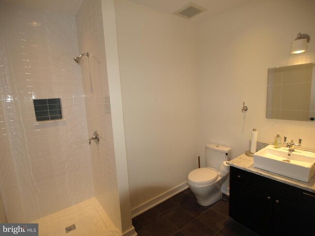 Photo - 170 Grape St