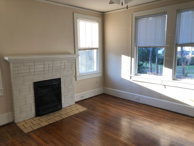 Photo - 3014 Kershaw St Apartment Unit 2