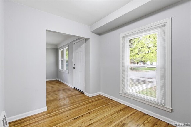 Photo - 12051 Wayburn St
