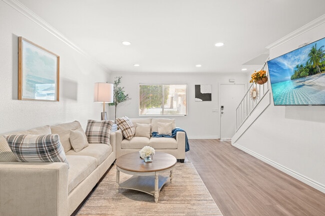 Photo - 734 Claraday St Unit 3