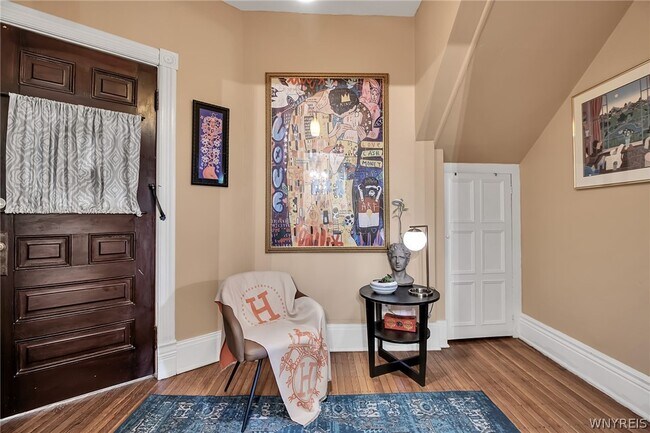 Photo - 370 Bryant St