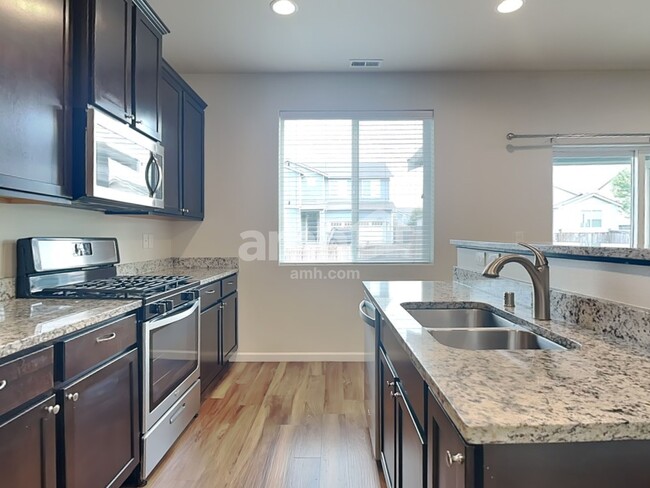 Photo - 2741 Link Ave