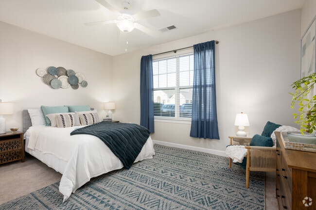 1BR, 1BA - 872SF - Bedroom - Fairway Village at Stoney Creek Apts