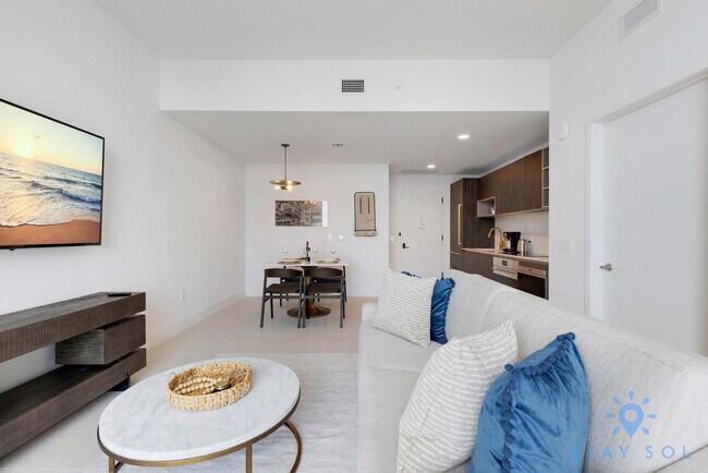 Photo - 601 NE 1st Ave Unidad ID1227550P