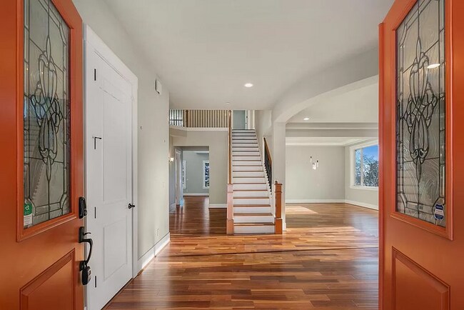 Photo - 2310 100th Ave NE