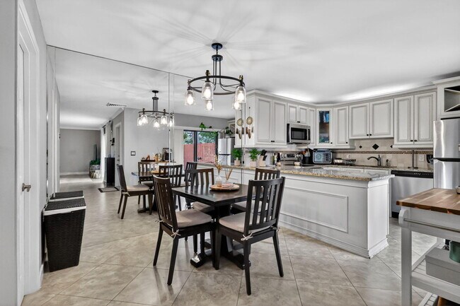 Photo - 1520 Masters Cir