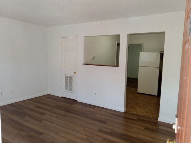 Photo - 1050 Plaza Ct N Apartments Unit 21
