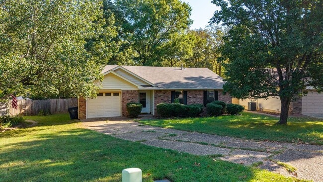 81 Oak Forest Loop
