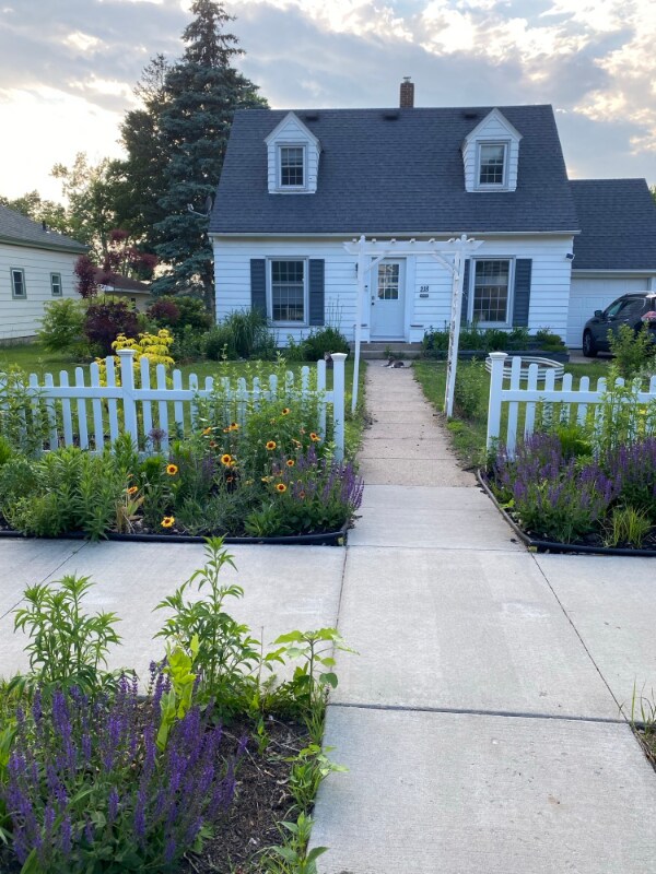 Photo - 218 S 4th St