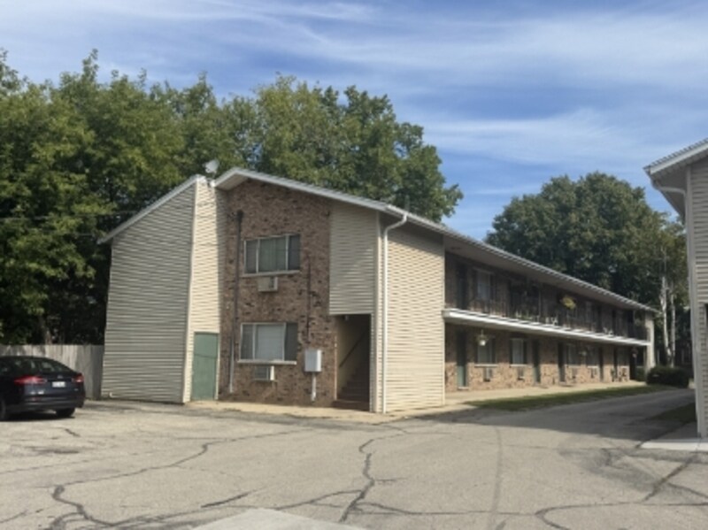 Photo - 1138 E Walnut St