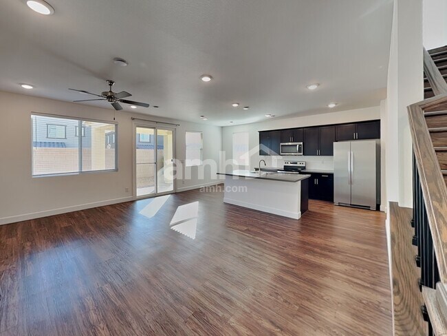 Photo - 9140 Taft Point Ct