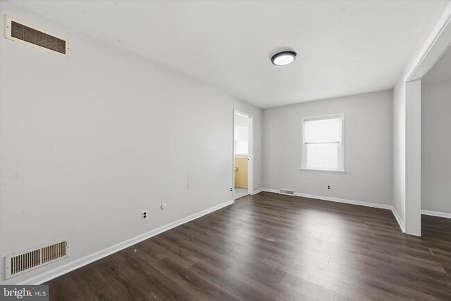 Photo - 3 Curtis Ave