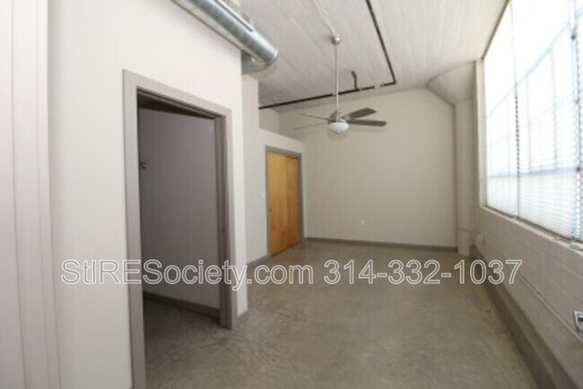 Photo - 8125 Michigan Ave Unidad #427